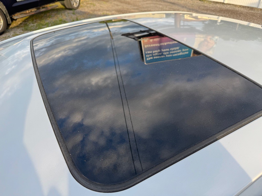 2010 Lexus IS Image 6