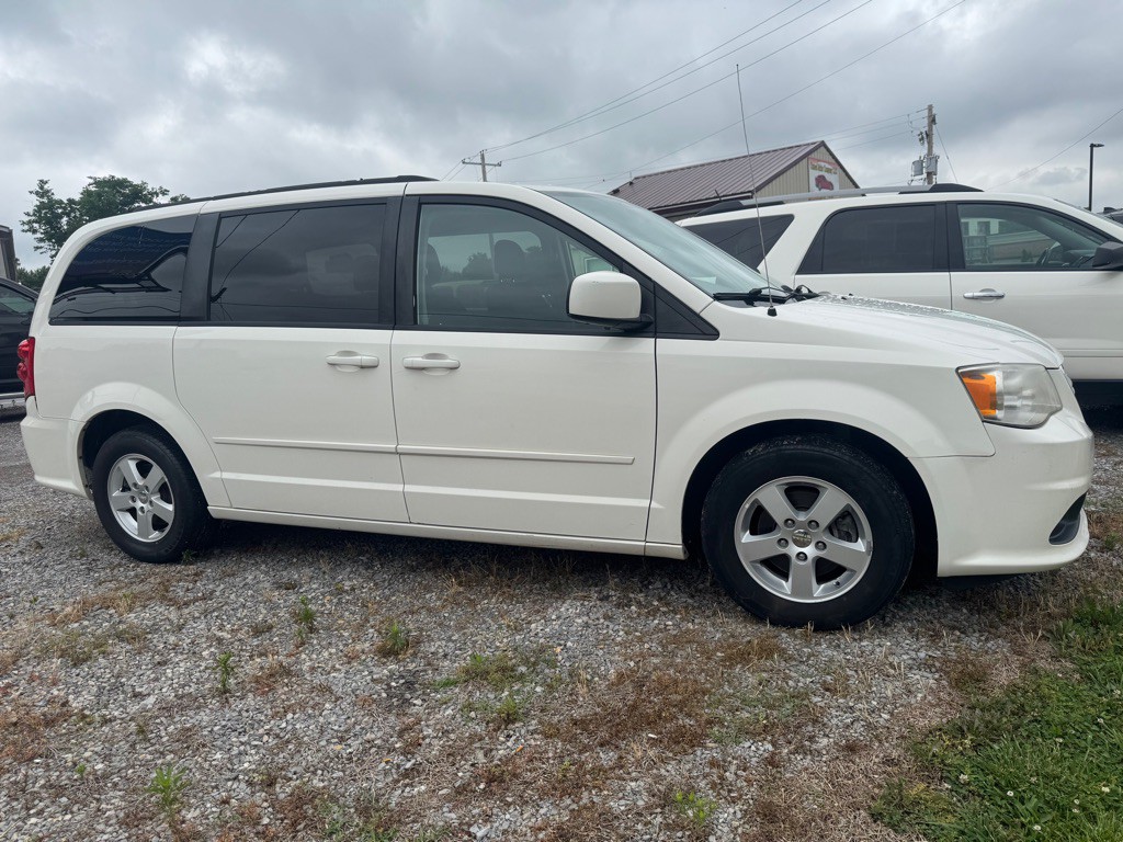 2013 Dodge Grand Caravan Image 1
