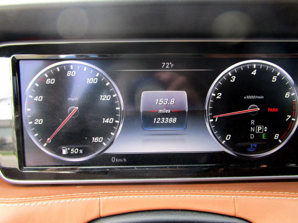 2016 Mercedes-Benz S-Class Image 23
