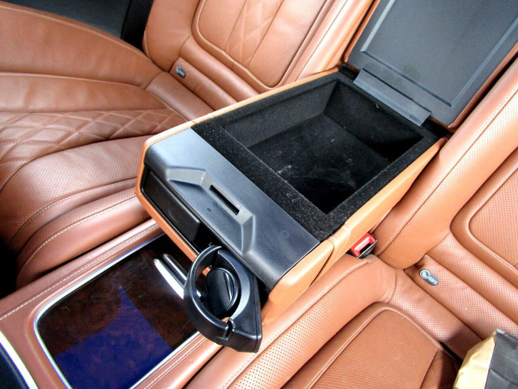 2016 Mercedes-Benz S-Class Image 44