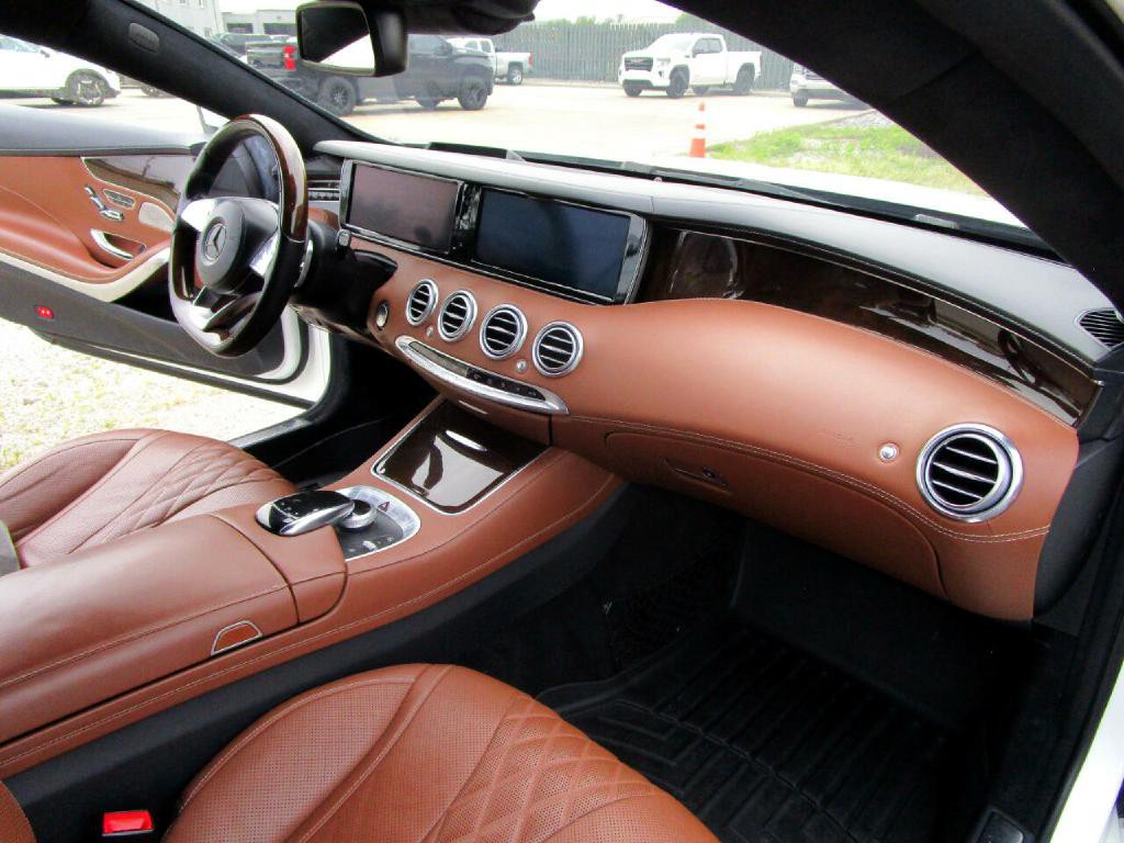 2016 Mercedes-Benz S-Class Image 47