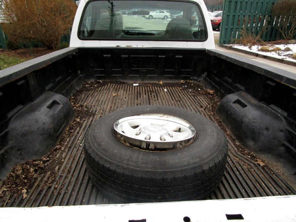 2000 Ford F-250 Image 8