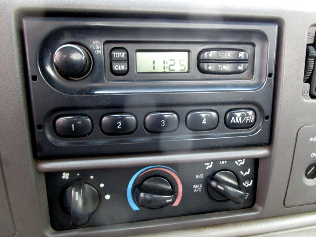 2000 Ford F-250 Image 23