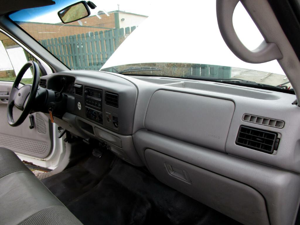 2000 Ford F-250 Image 28