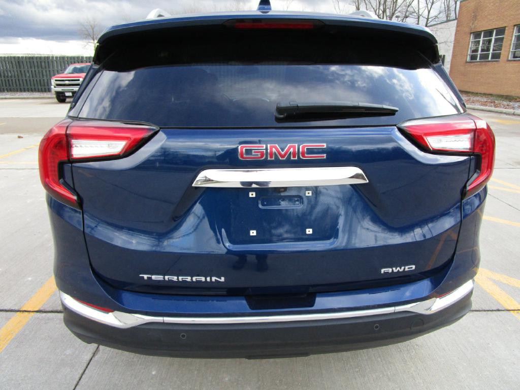 2022 GMC Terrain Image 8