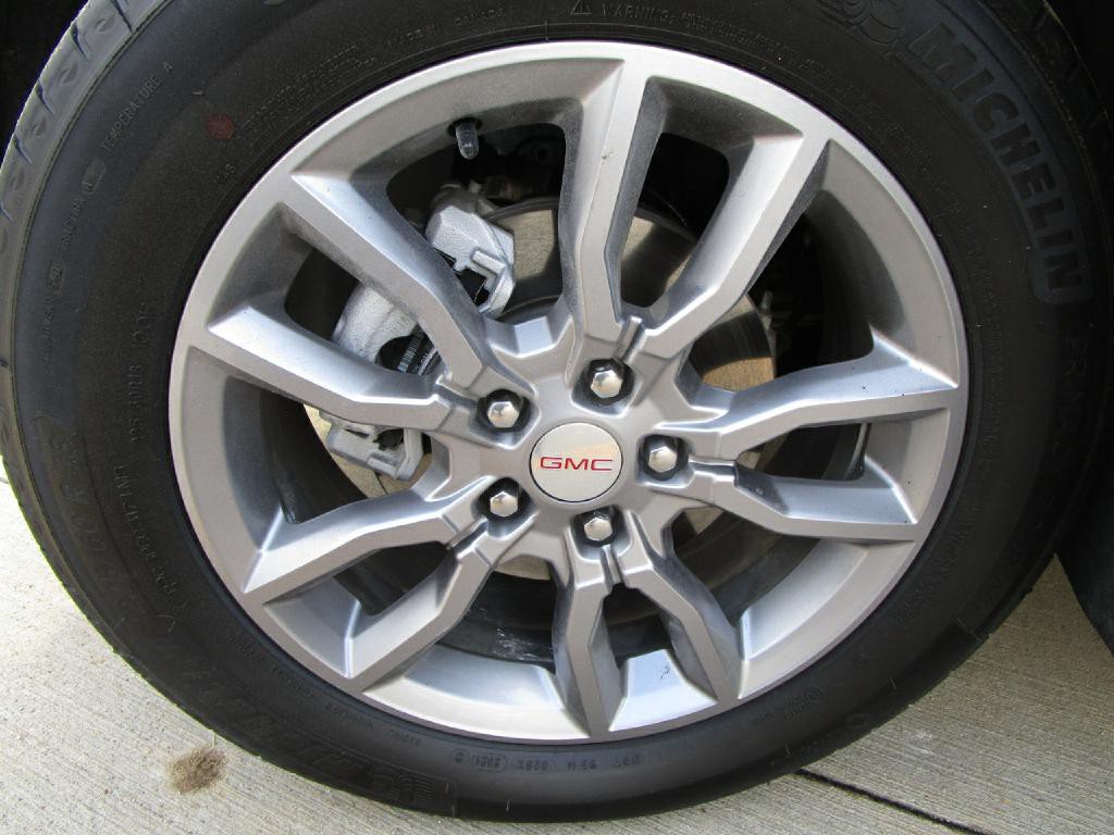 2022 GMC Terrain Image 13