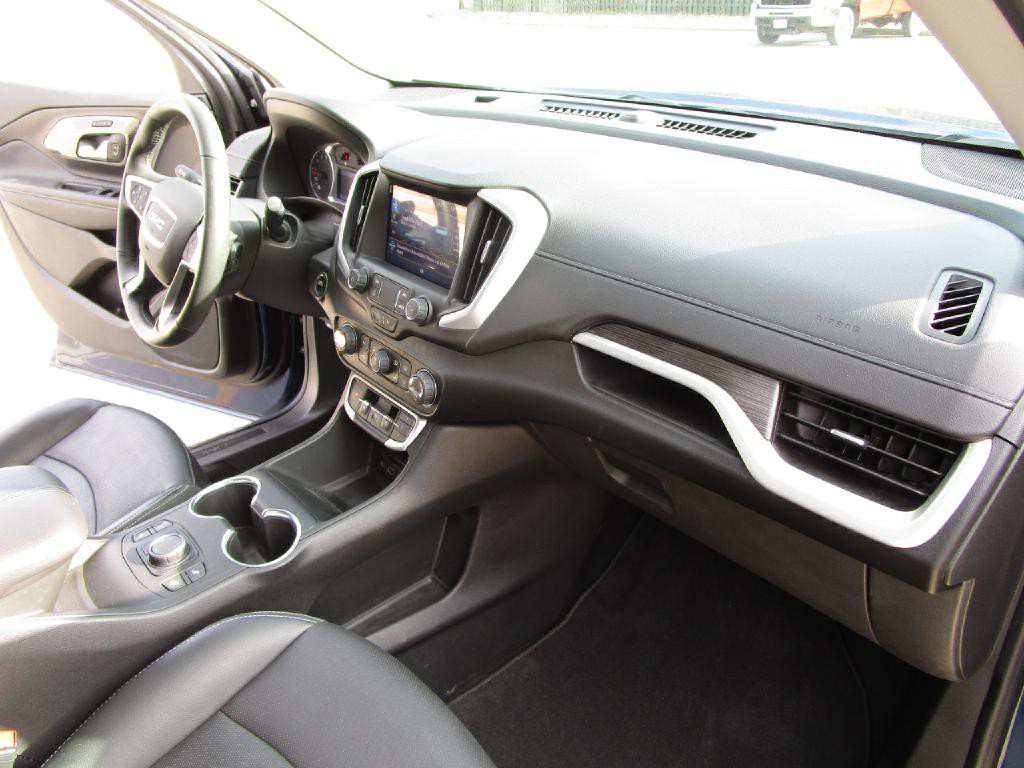2022 GMC Terrain Image 44