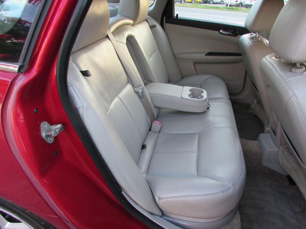 2014 Chevrolet Impala Image 17