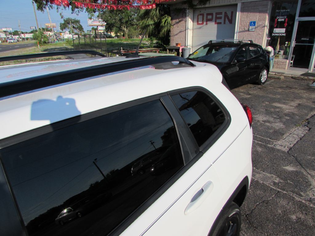 2018 Jeep Cherokee Image 5