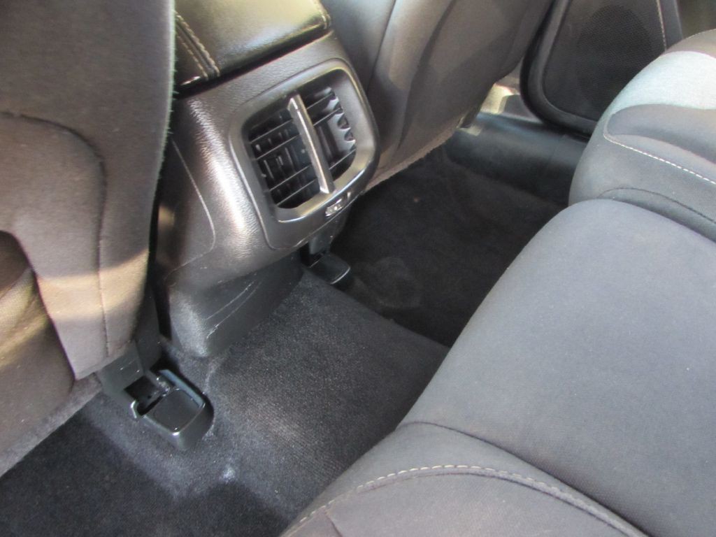 2018 Jeep Cherokee Image 8