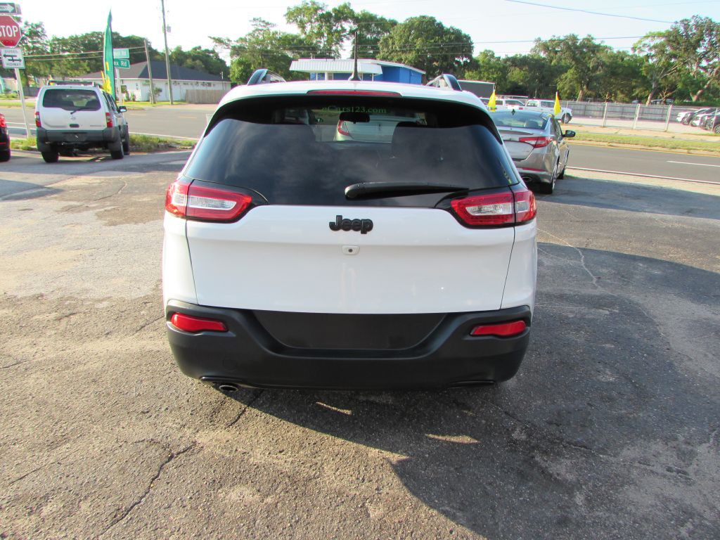 2018 Jeep Cherokee Image 11