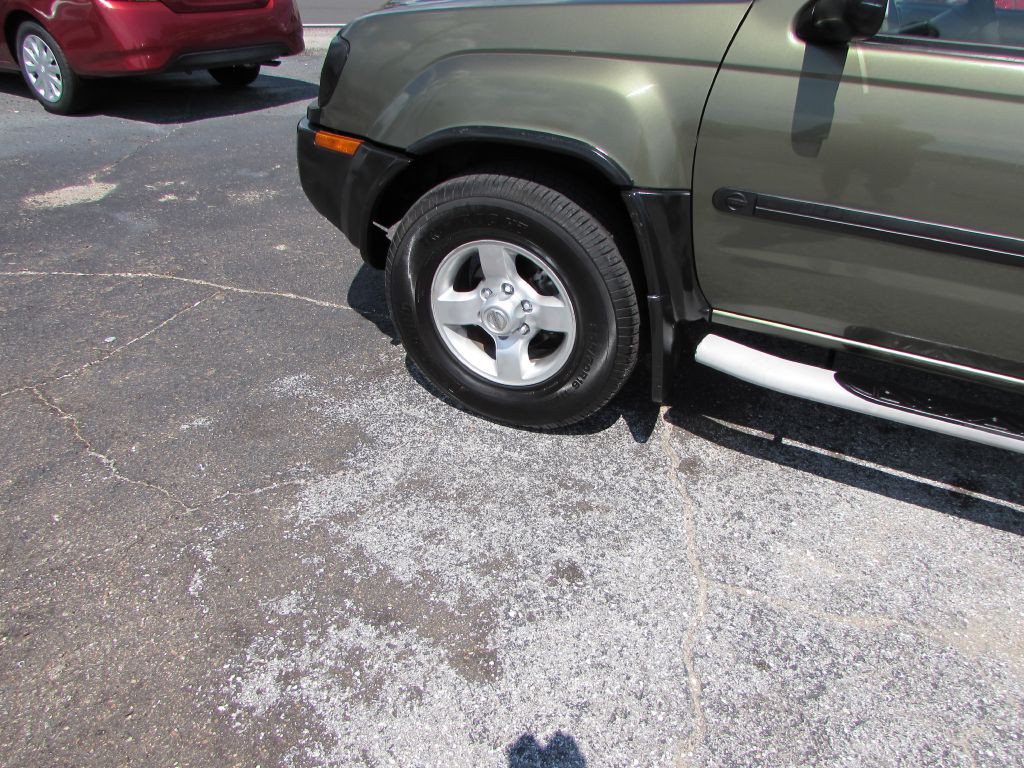 2004 Nissan Xterra Image 2