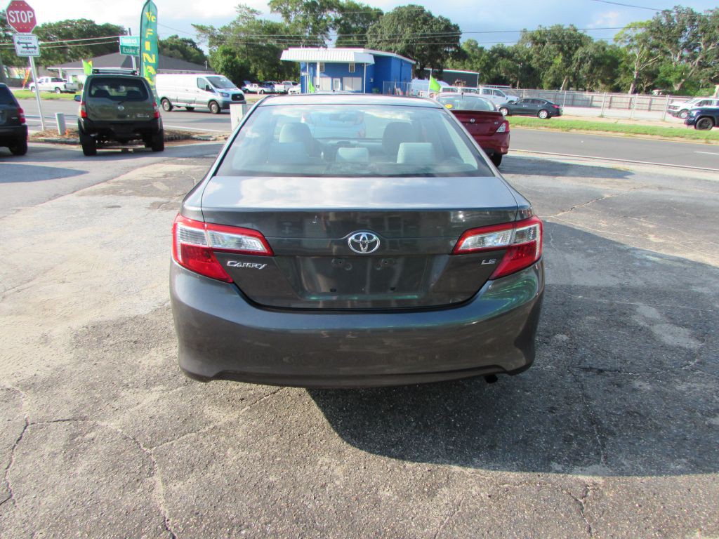 2012 Toyota Camry Image 13