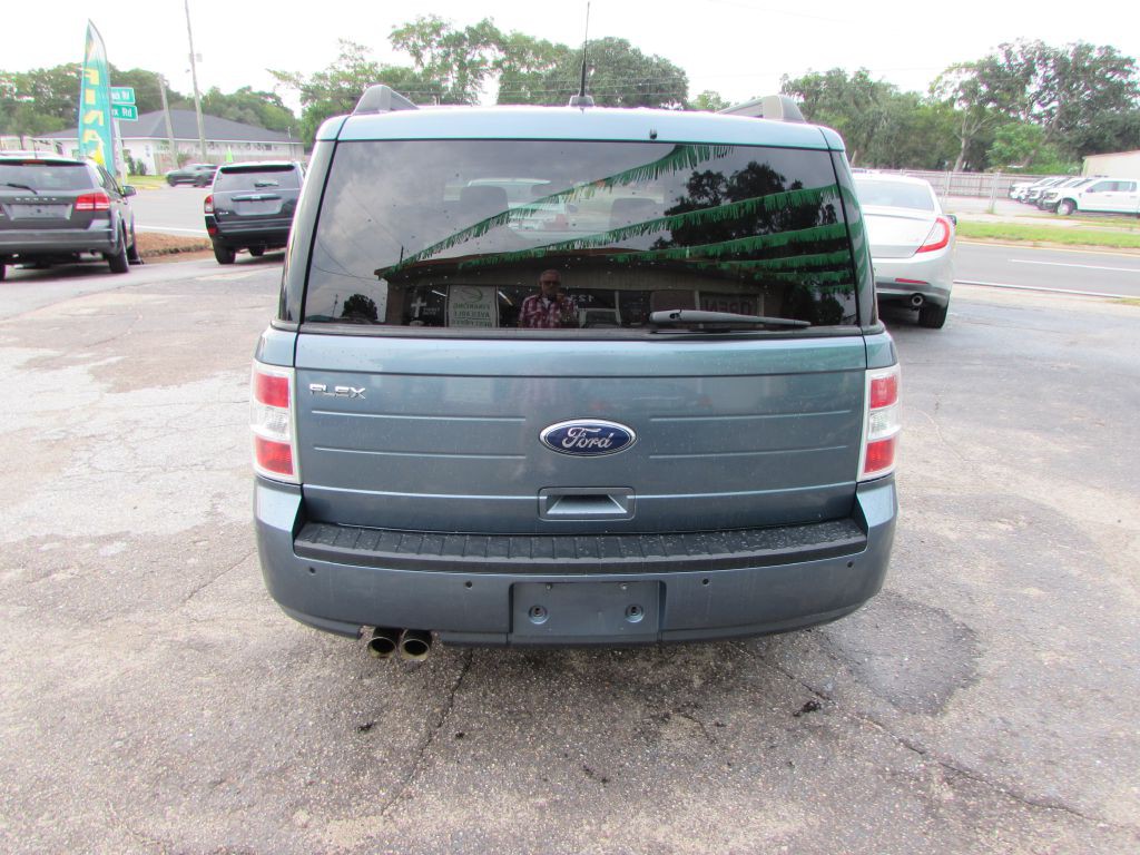 2010 Ford Flex Image 8