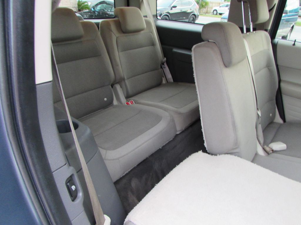 2010 Ford Flex Image 14