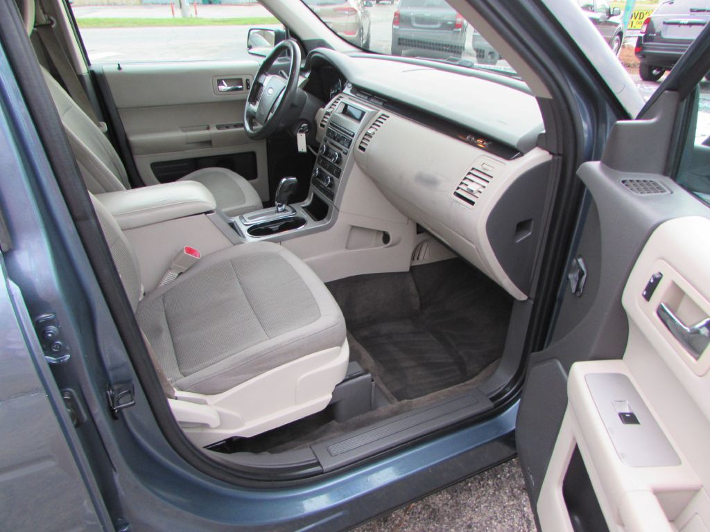 2010 Ford Flex Image 15