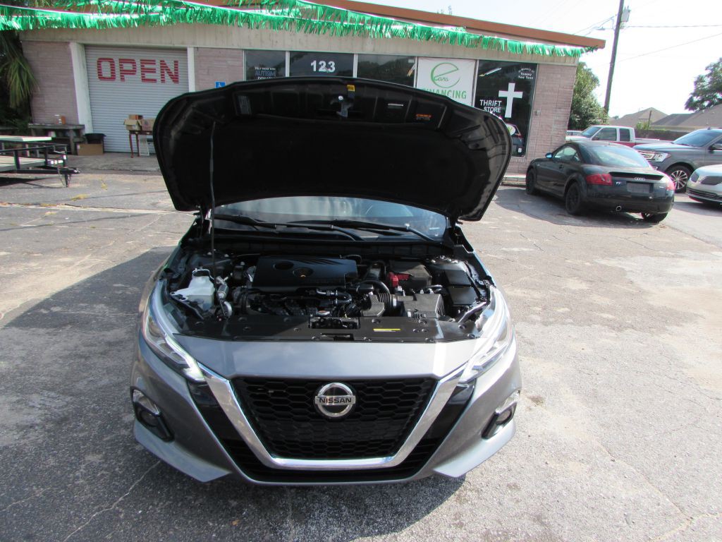 2020 Nissan Altima Image 22