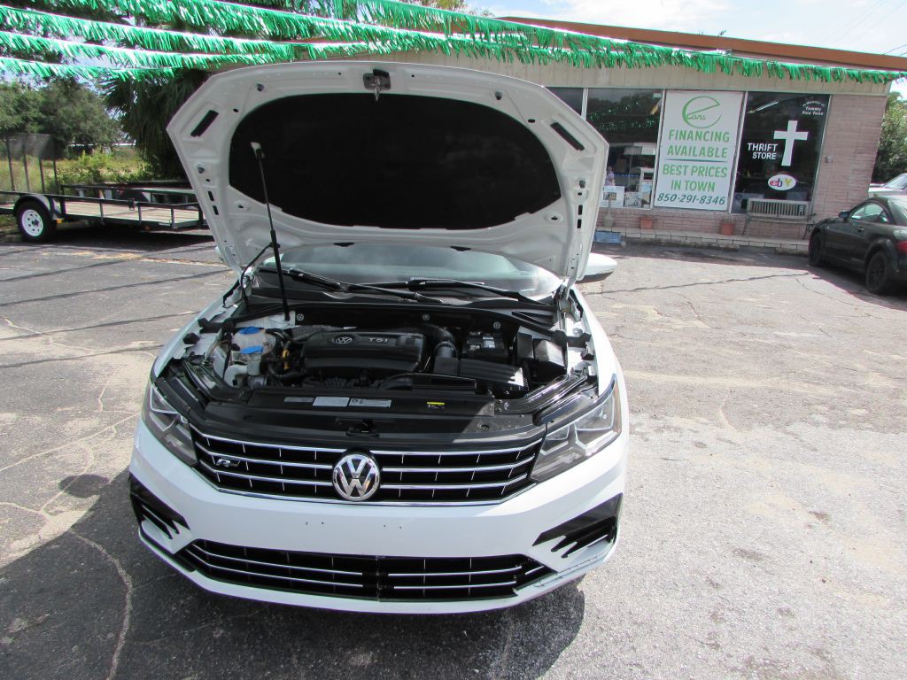 2017 Volkswagen Passat Image 22