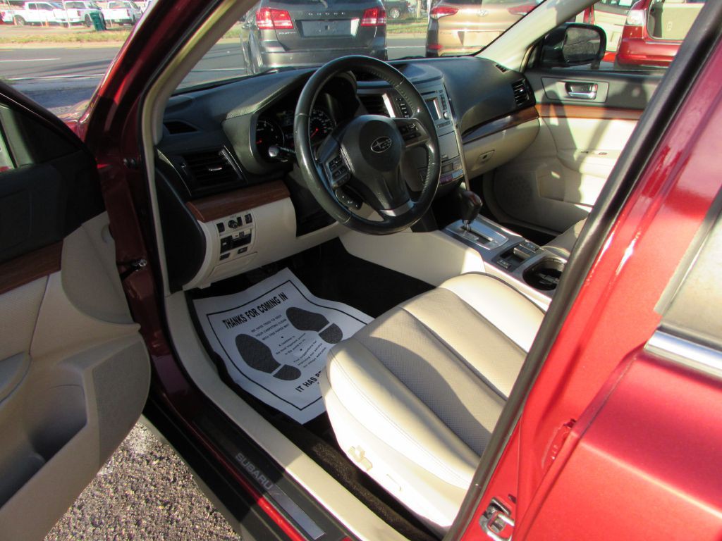 2014 Subaru Outback Image 6