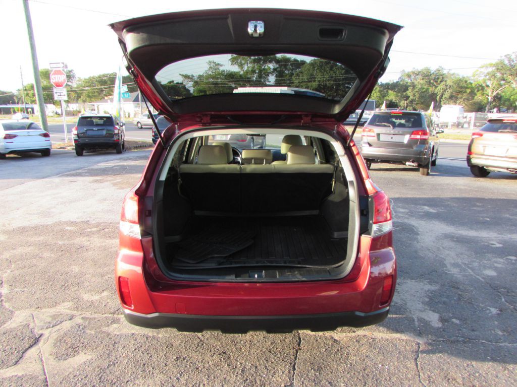 2014 Subaru Outback Image 15