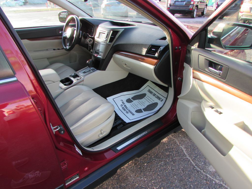 2014 Subaru Outback Image 20