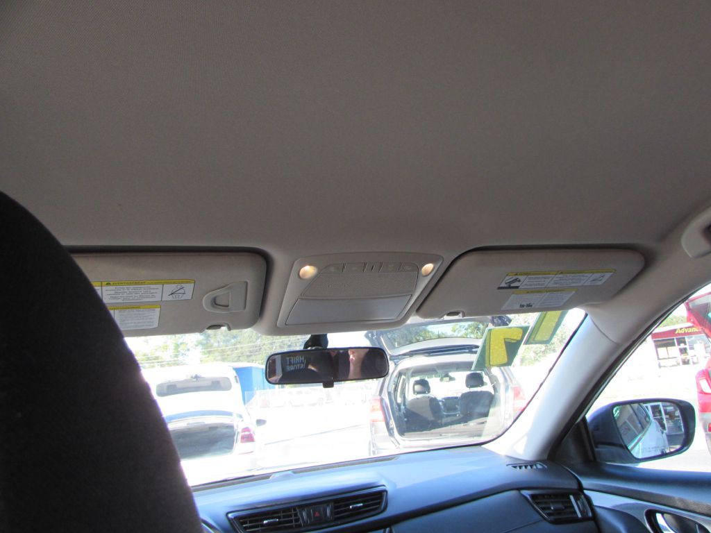 2017 Nissan Rogue Image 10