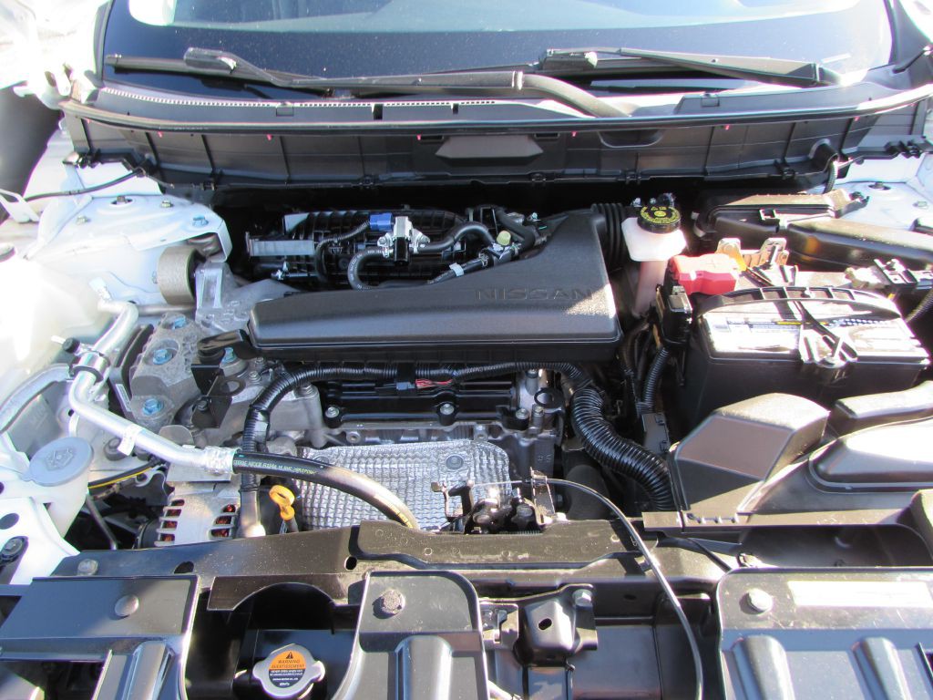 2017 Nissan Rogue Image 21