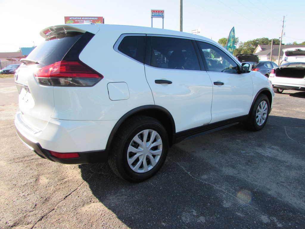 2017 Nissan Rogue Image 23