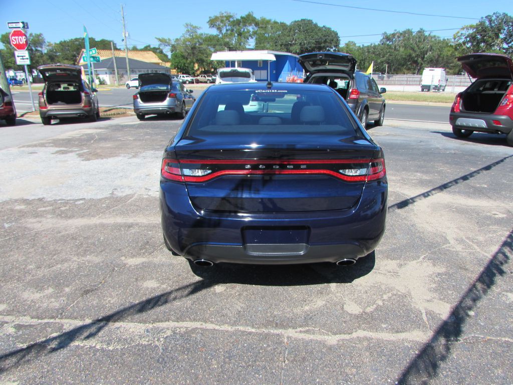 2015 Dodge Dart Image 11