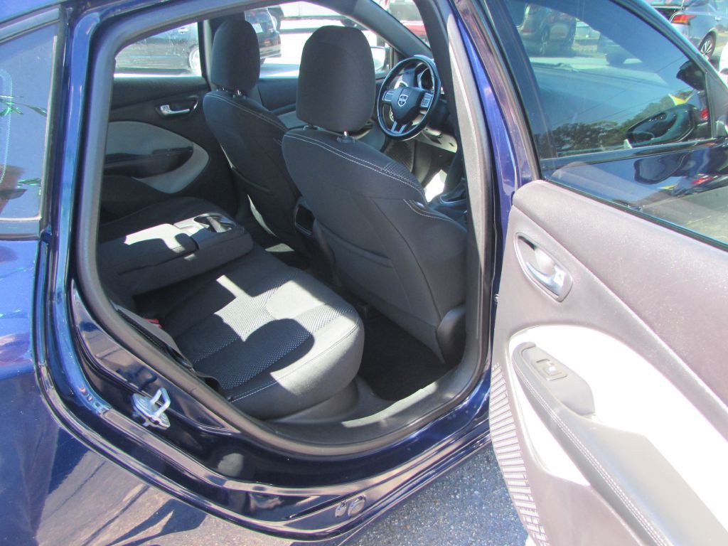 2015 Dodge Dart Image 15