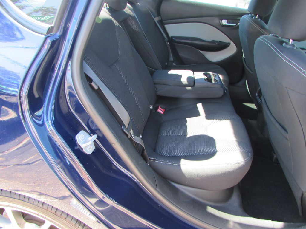 2015 Dodge Dart Image 16
