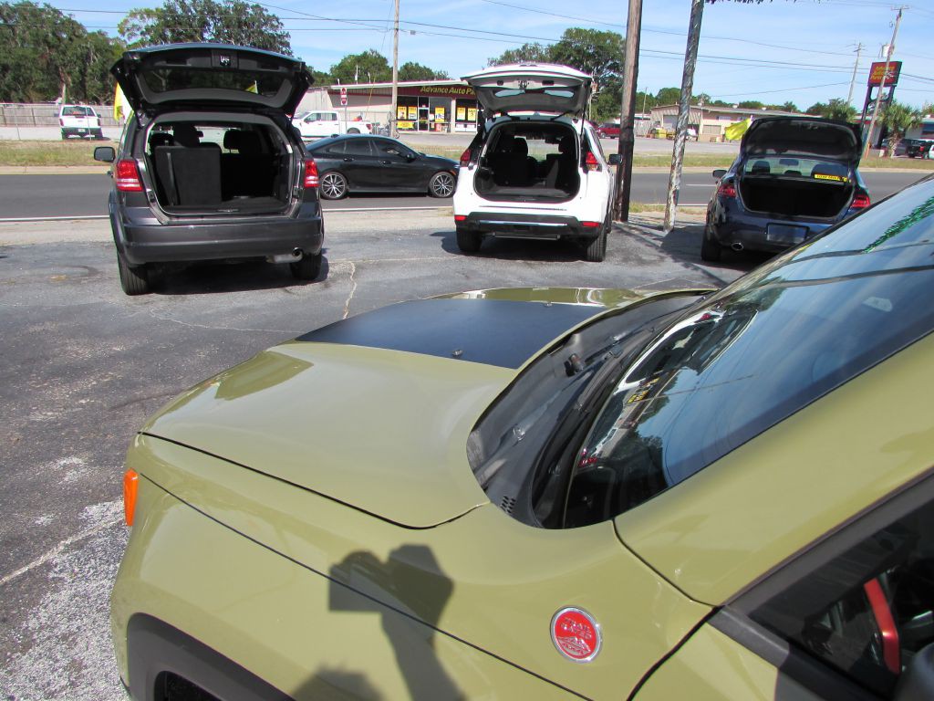 2015 Jeep Renegade Image 3