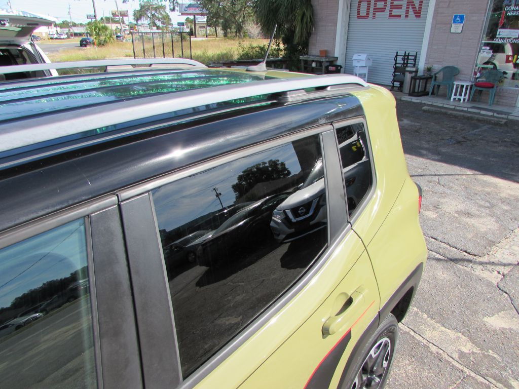 2015 Jeep Renegade Image 5