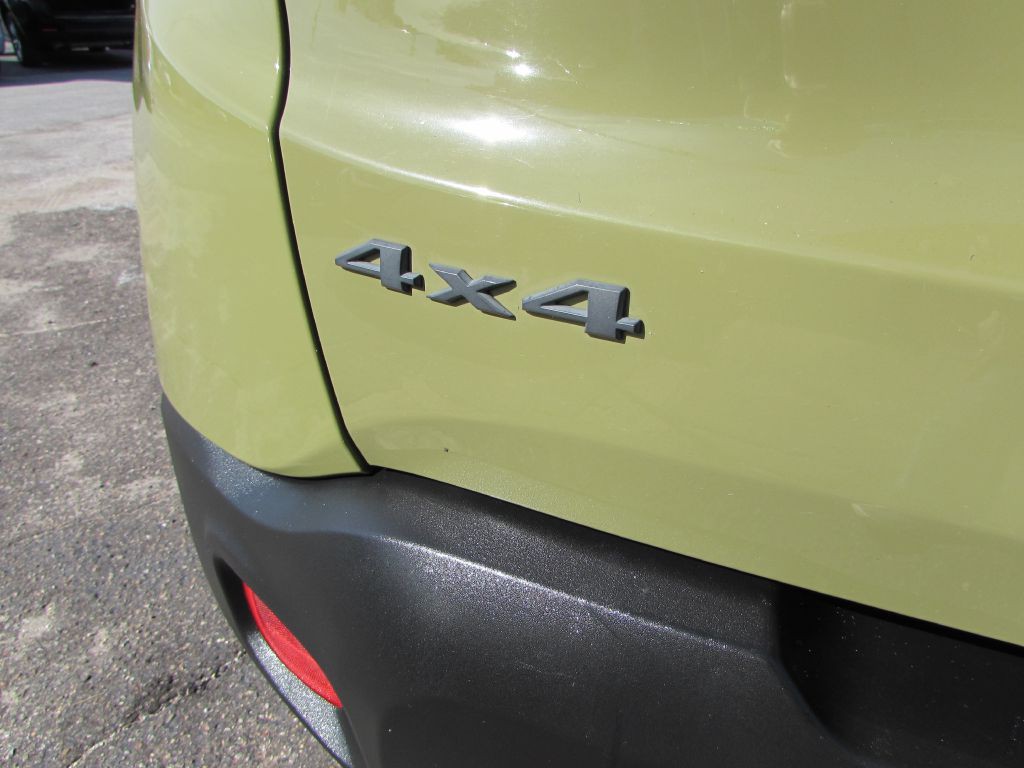 2015 Jeep Renegade Image 12