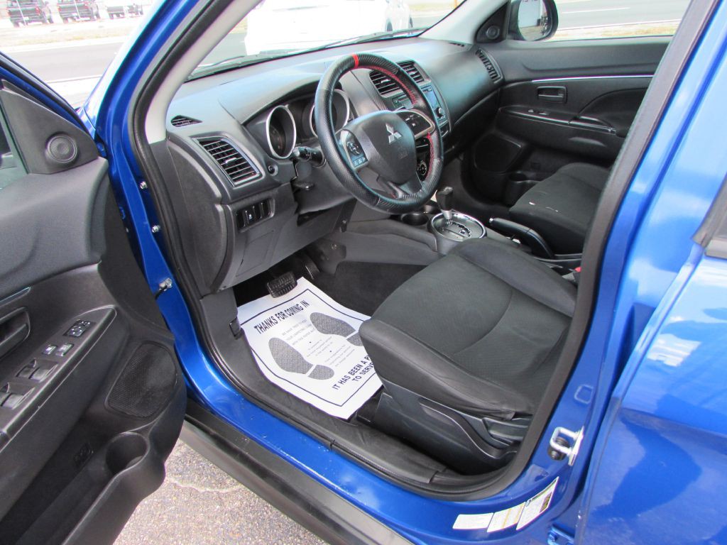 2015 Mitsubishi Outlander Image 6