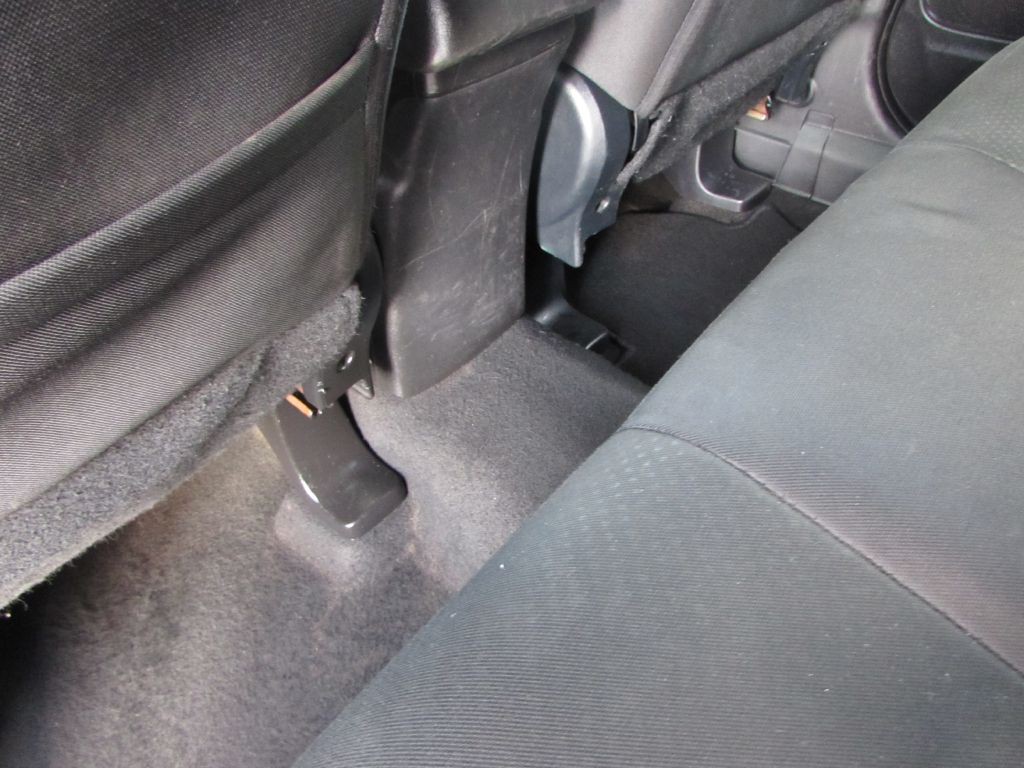 2015 Mitsubishi Outlander Image 8