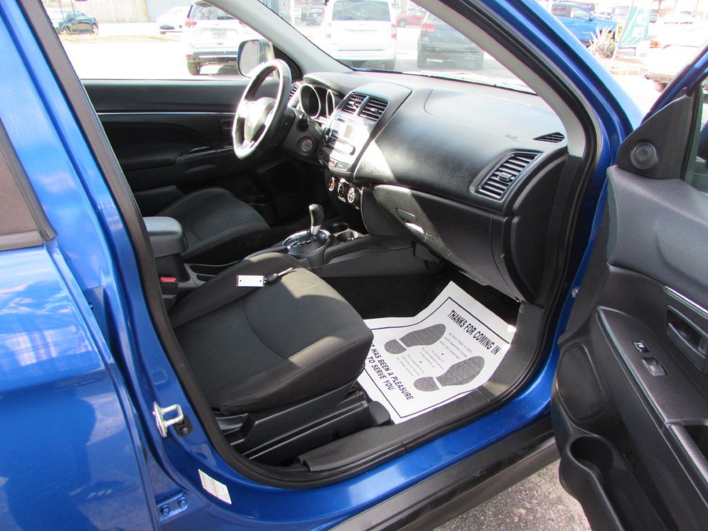 2015 Mitsubishi Outlander Image 18