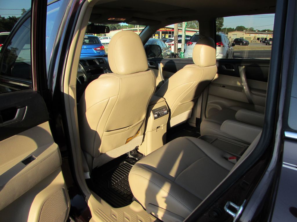 2012 Toyota Highlander Image 7