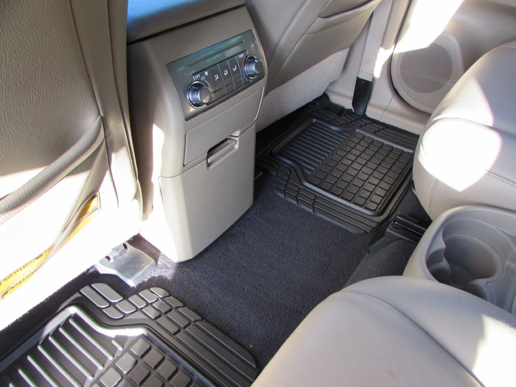2012 Toyota Highlander Image 8