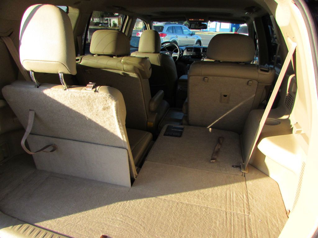 2012 Toyota Highlander Image 15