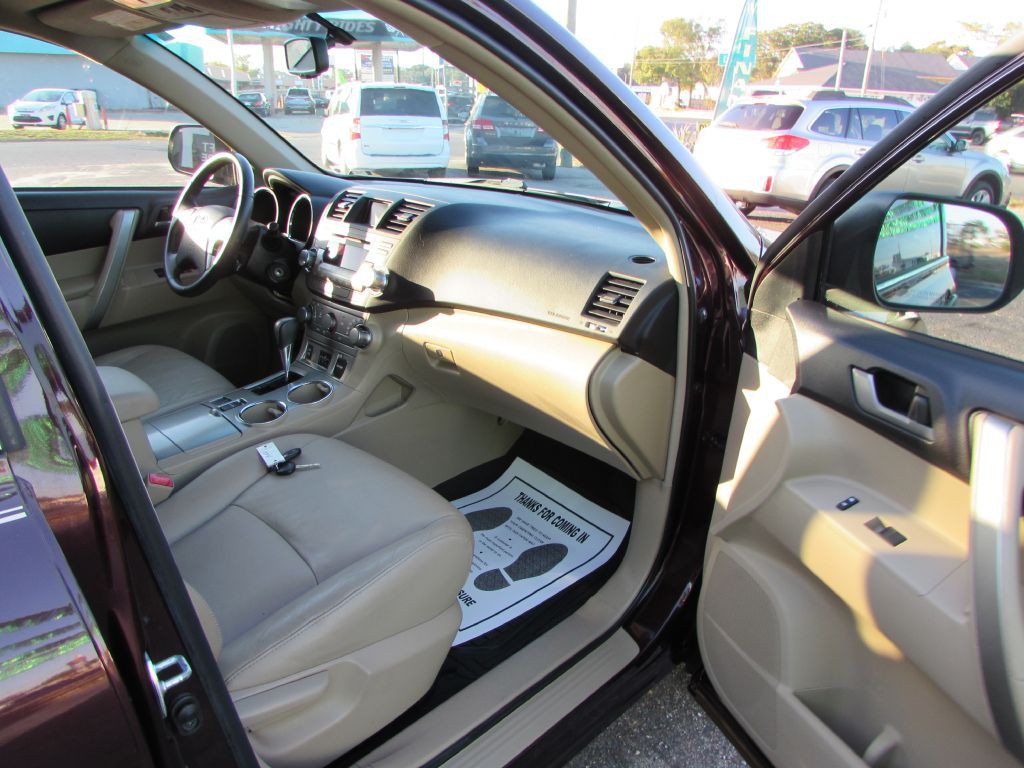 2012 Toyota Highlander Image 20