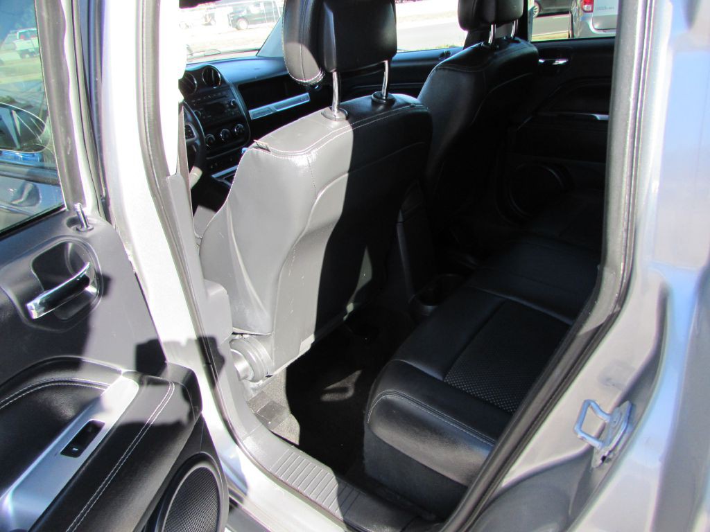 2015 Jeep Compass Image 3