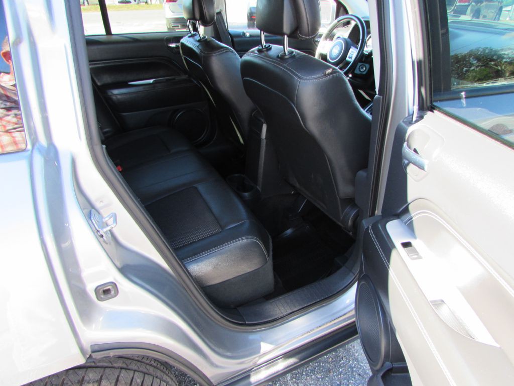 2015 Jeep Compass Image 14