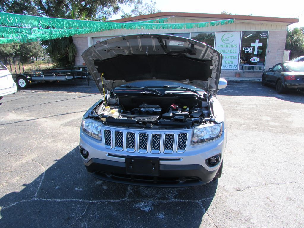 2015 Jeep Compass Image 19