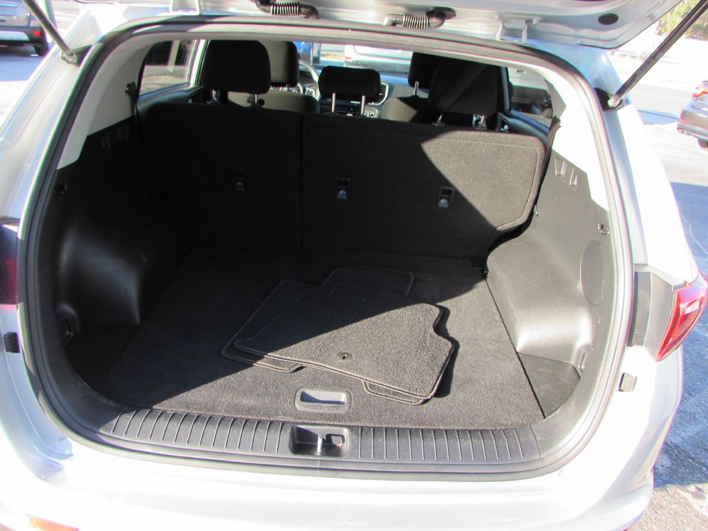 2017 Kia Sportage Image 12