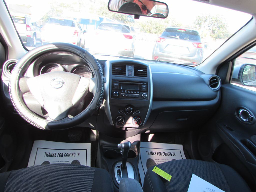2016 Nissan Versa Image 5