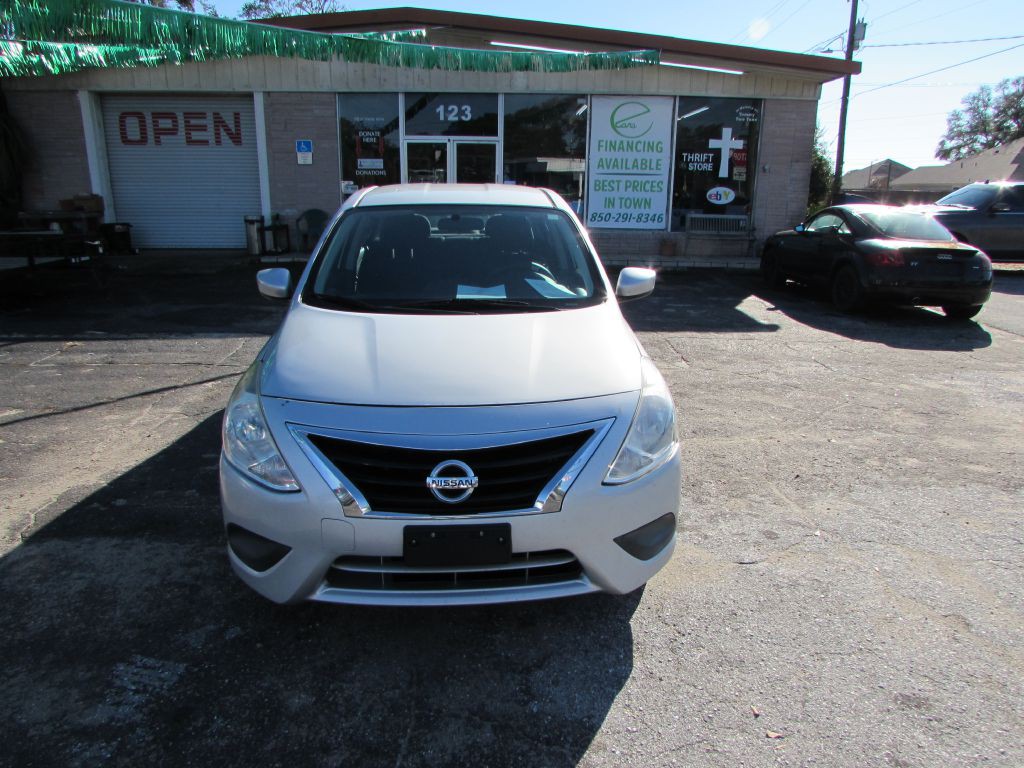2016 Nissan Versa Image 16