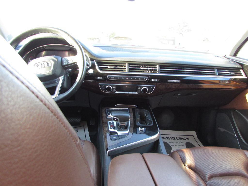2019 Audi Q7 Image 9
