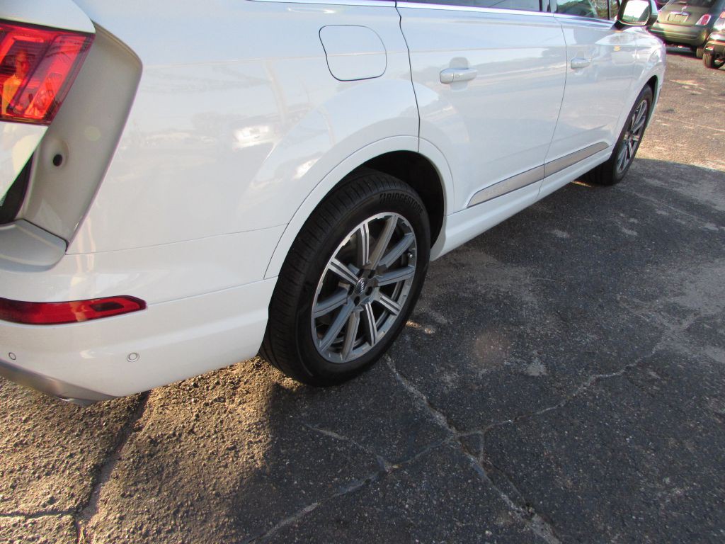 2019 Audi Q7 Image 14