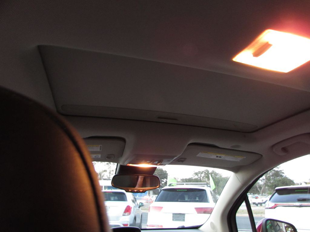 2015 Buick Enclave Image 9